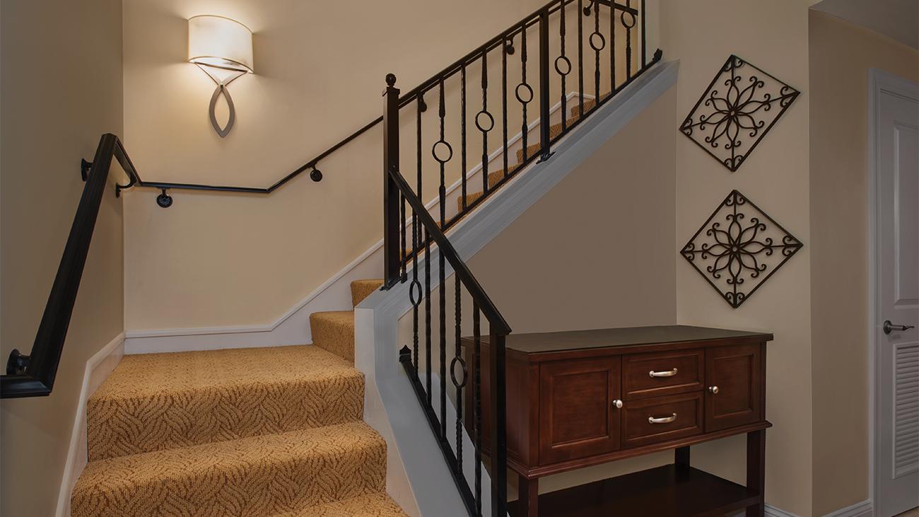 Foyer (2-Bedroom Deluxe Townhome)